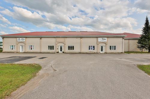 Frontage - 250 Rue Industrielle, Saint-Roch-De-L'Achigan, QC - Outdoor