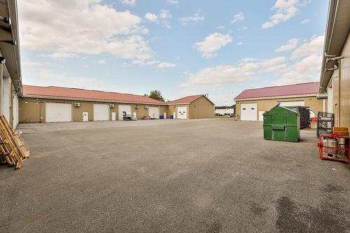 Frontage - 250 Rue Industrielle, Saint-Roch-De-L'Achigan, QC - Outdoor