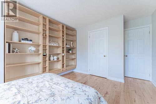 518 Grand Ridge Drive, Cambridge, ON - Indoor Photo Showing Bedroom