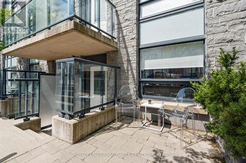 4A - 121 Queen Street, Kingston (East Of Sir John A. Blvd), ON - Outdoor