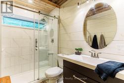 Apartment main floor 3 pc bathroom with laundry - 