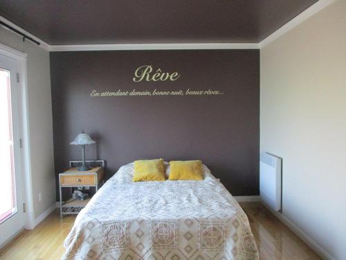 Chambre à coucher principale - 190 Route Martineau, Sainte-Anne-De-La-Pocatière, QC - Indoor Photo Showing Bedroom