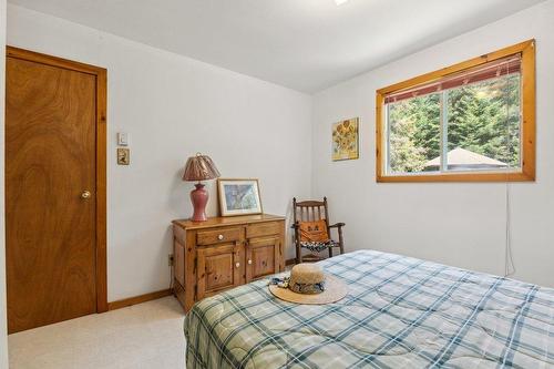 Chambre à coucher principale - 11 Ch. Lakeview, Alleyn-Et-Cawood, QC - Indoor Photo Showing Bedroom