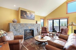 890 Cruikshank Ridge  Courtenay, BC V9J 1L0