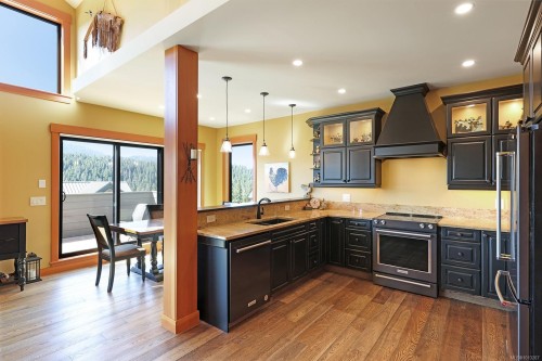 890 Cruikshank Ridge, Courtenay, BC 