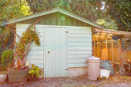 6413 Southampton Rd, Nanaimo, BC 