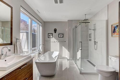 Salle de bains attenante à la CCP - 3492Z Rue Simpson, Montréal (Ville-Marie), QC 