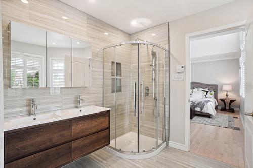 Salle de bains attenante à la CCP - 390 Rue De La Sagittaire, Montréal (Verdun/Île-Des-Soeurs), QC - Indoor Photo Showing Bathroom