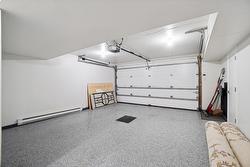 Garage - 