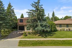 365 Boul. Roland-Durand  Rosemère, QC J7A 4J5