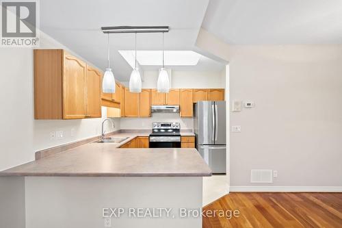 134 Hibernia Street, Cobourg, ON - Indoor Photo Showing Living Room