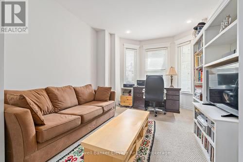27 Tisdale Street N, Hamilton, ON - Indoor Photo Showing Other Room