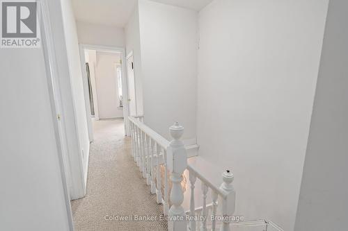 27 Tisdale Street N, Hamilton, ON - Indoor Photo Showing Other Room
