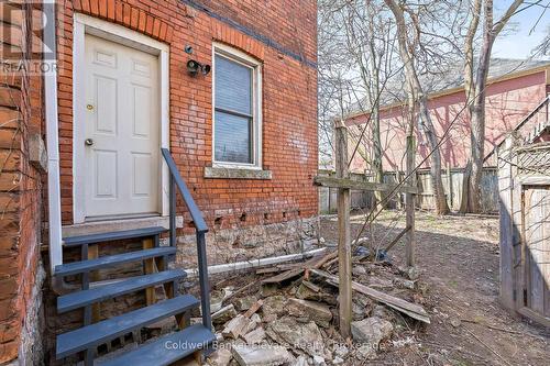 27 Tisdale Street N, Hamilton, ON - Outdoor