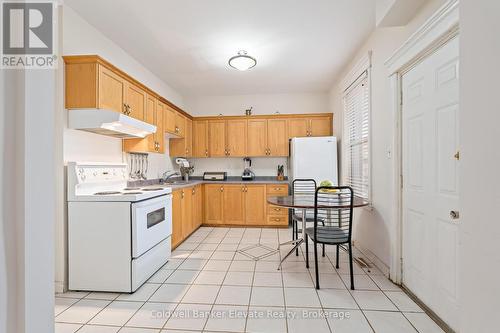 27 Tisdale Street N, Hamilton, ON - Indoor Photo Showing Kitchen