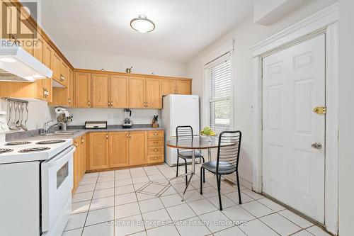 27 Tisdale Street N, Hamilton, ON - Indoor Photo Showing Kitchen