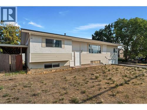2858 Aberdeen Road, West Kelowna, BC - Outdoor