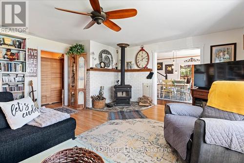 7763 Loyalist Parkway, Greater Napanee (Greater Napanee), ON - Indoor Photo Showing Living Room With Fireplace