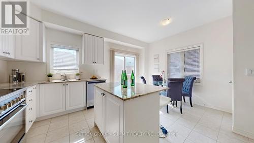3964 Thomas Alton Boulevard, Burlington, ON - Indoor Photo Showing Kitchen