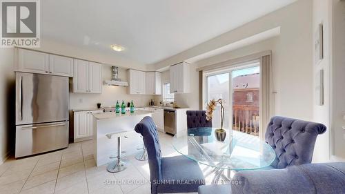 3964 Thomas Alton Boulevard, Burlington, ON - Indoor Photo Showing Dining Room