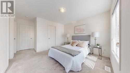 3964 Thomas Alton Boulevard, Burlington, ON - Indoor Photo Showing Bedroom