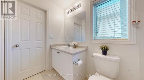 3964 Thomas Alton Boulevard, Burlington, ON - Indoor Photo Showing Bathroom
