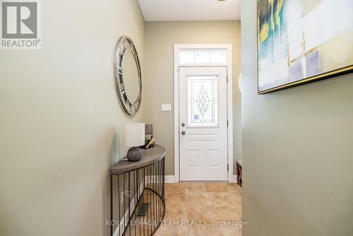 19 Turtle Point Private, Ottawa, ON - Indoor Photo Showing Other Room