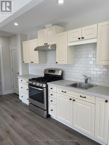 239 Main Street, King, ON - Indoor Photo Showing Kitchen With Upgraded Kitchen