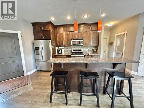 2196 Gassoff Road, Quesnel, BC - Indoor Photo Showing Kitchen With Upgraded Kitchen