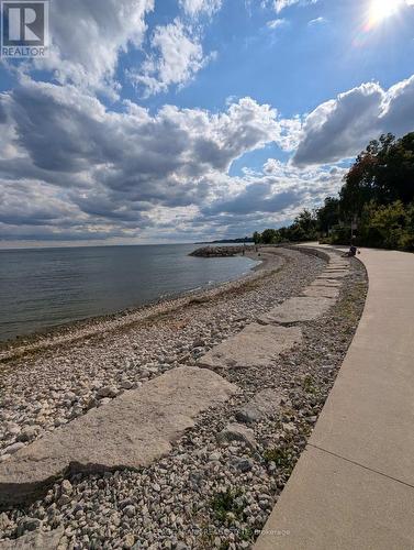 TRAILS AND BOATING FACILITIES AT BOTTOM OF KERR ST - 105 - 20 Speers Road, Oakville (Co Central), ON - Outdoor With View