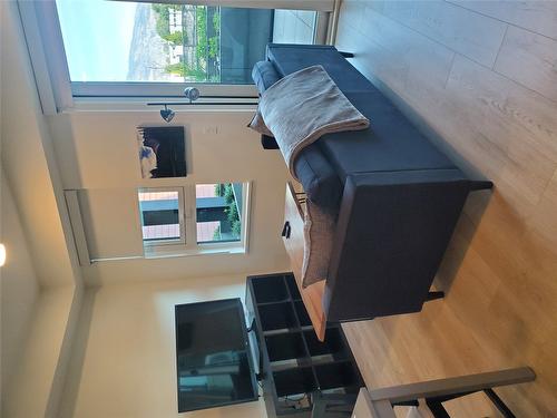 211-620 Coronation Avenue, Kelowna, BC - Indoor