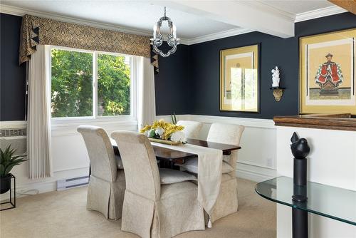 115-1035 Bernard Avenue, Kelowna, BC - Indoor Photo Showing Dining Room
