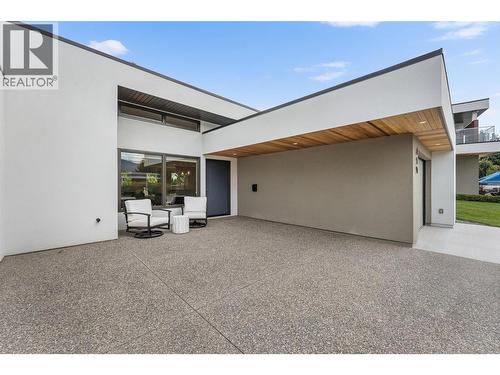 410 Sarsons Road, Kelowna, BC - Outdoor With Exterior