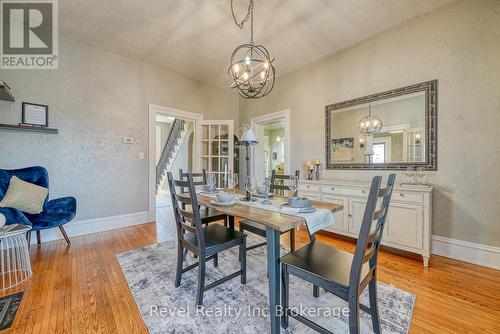 425 Ingersoll Avenue, Woodstock (Woodstock - North), ON - Indoor Photo Showing Dining Room