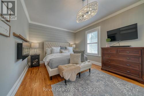 425 Ingersoll Avenue, Woodstock (Woodstock - North), ON - Indoor Photo Showing Bedroom