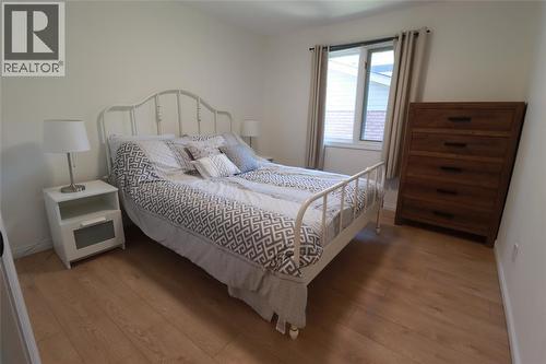 1912 Winslow Crescent, Sarnia, ON - Indoor Photo Showing Bedroom