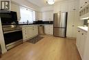 1912 Winslow Crescent, Sarnia, ON  - Indoor Photo Showing Kitchen 