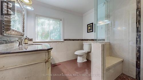2 Newman Avenue, Richmond Hill, ON - Indoor Photo Showing Bathroom