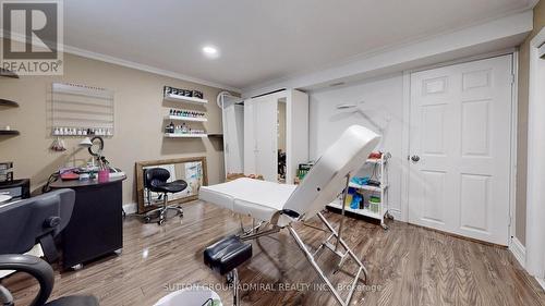 2 Newman Avenue, Richmond Hill, ON - Indoor