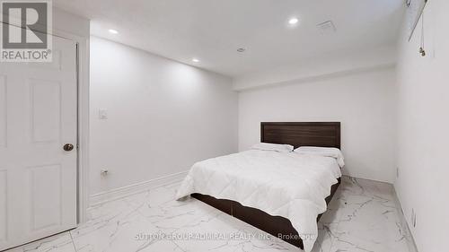 2 Newman Avenue, Richmond Hill, ON - Indoor Photo Showing Bedroom