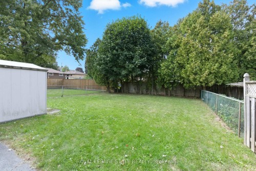 98 East 16Th Street, Hamilton, ON - Outdoor With Backyard