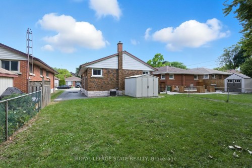 98 East 16Th Street, Hamilton, ON - Outdoor With Exterior