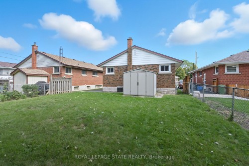 98 East 16Th Street, Hamilton, ON - Outdoor With Exterior