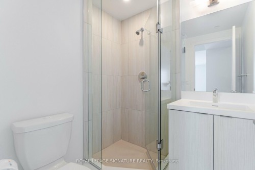 2705-10 Eva Road, Toronto, ON - Indoor Photo Showing Bathroom