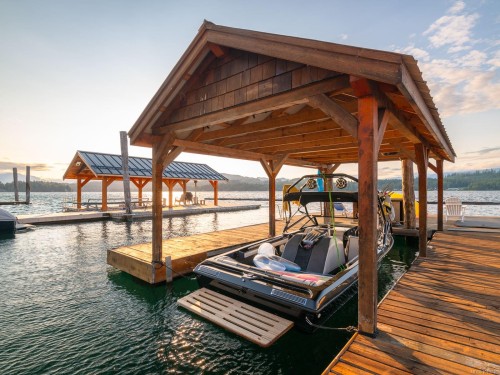 9010 Lord Rd, Port Alberni, BC 