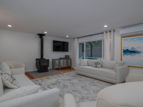 9010 Lord Rd, Port Alberni, BC 