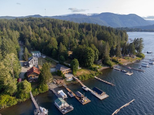 9010 Lord Rd, Port Alberni, BC 