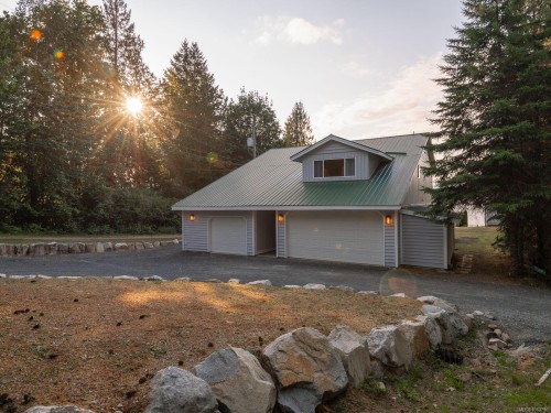 9010 Lord Rd, Port Alberni, BC 