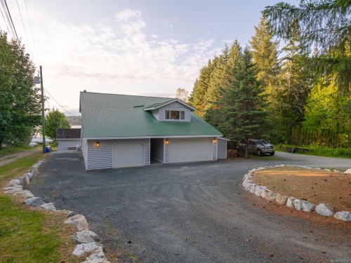 9010 Lord Rd, Port Alberni, BC 