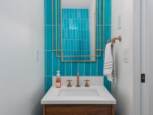 9010 Lord Rd, Port Alberni, BC 